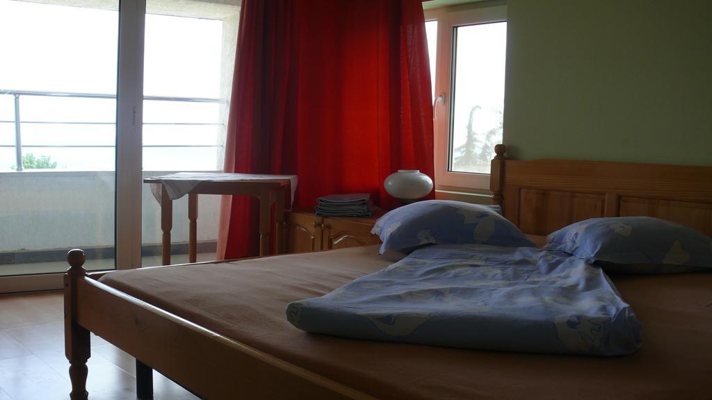 Villa Climate Guest House فارنا الغرفة الصورة