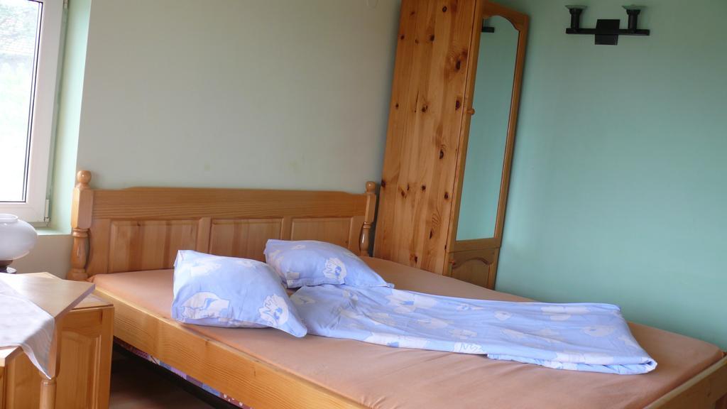 Villa Climate Guest House فارنا الغرفة الصورة