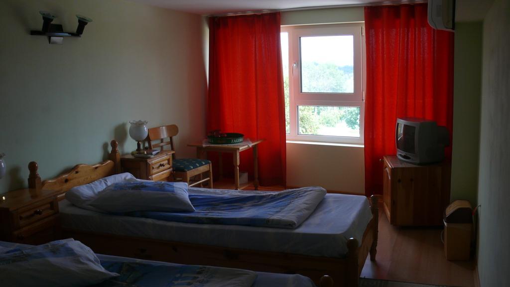 Villa Climate Guest House فارنا المظهر الخارجي الصورة
