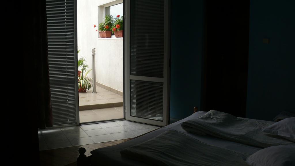 Villa Climate Guest House فارنا الغرفة الصورة