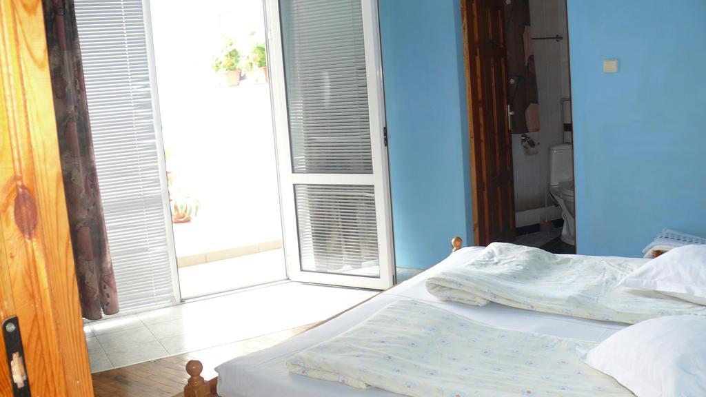 Villa Climate Guest House فارنا الغرفة الصورة